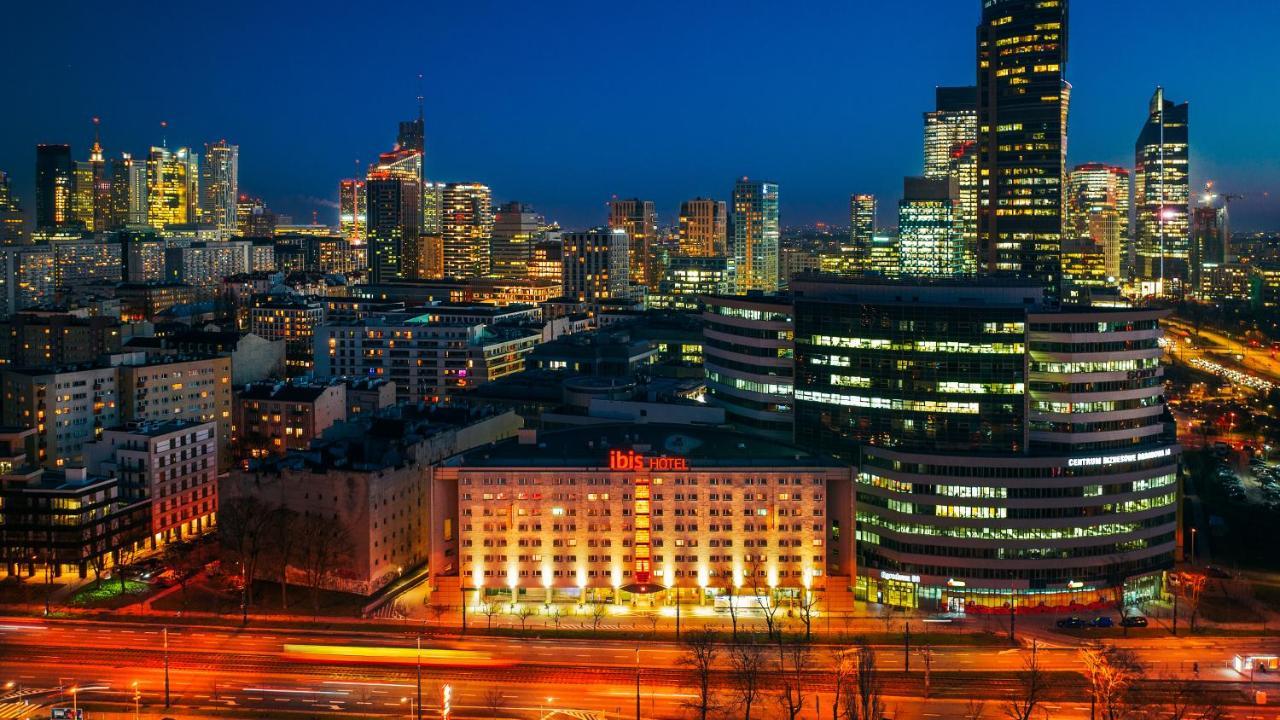 Ibis Warszawa Centrum Esterno foto