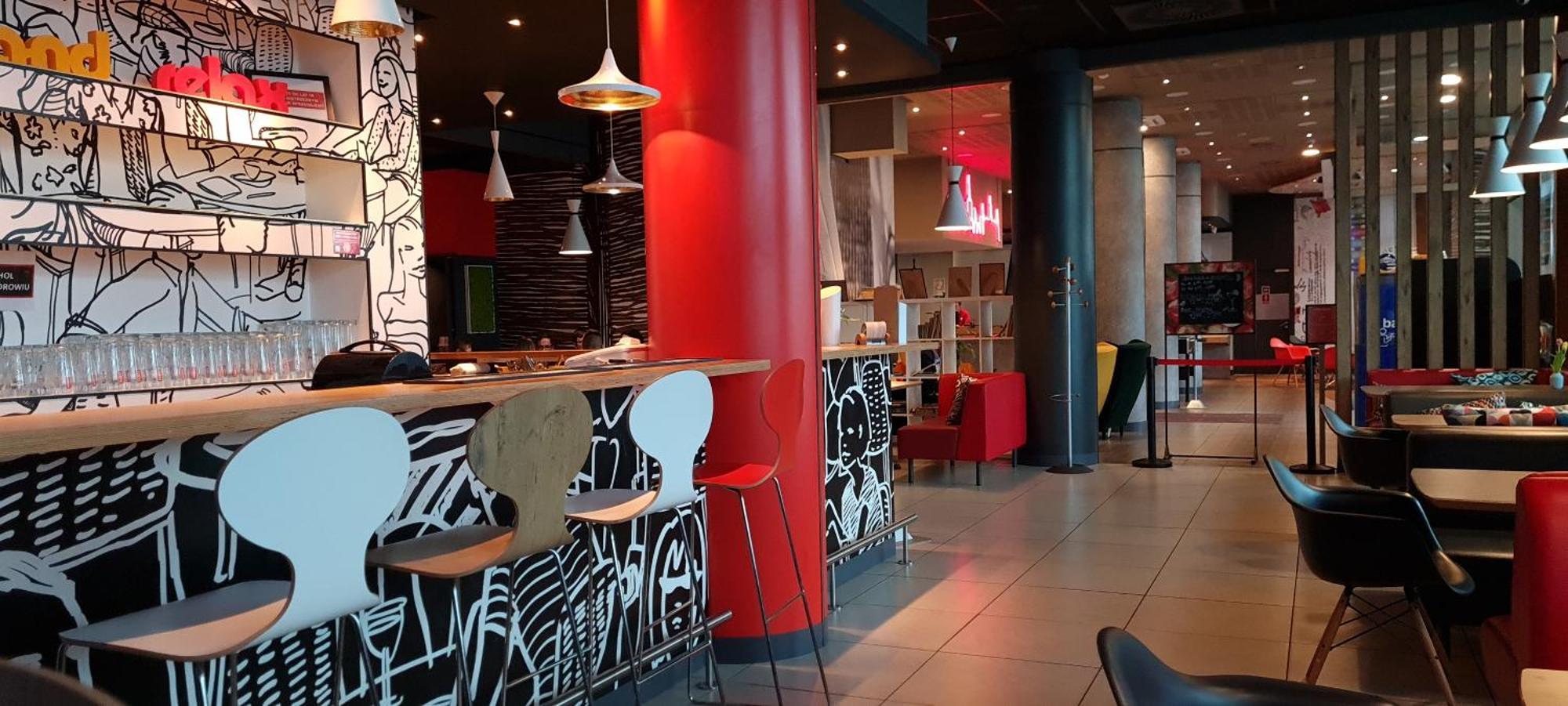 Ibis Warszawa Centrum Esterno foto