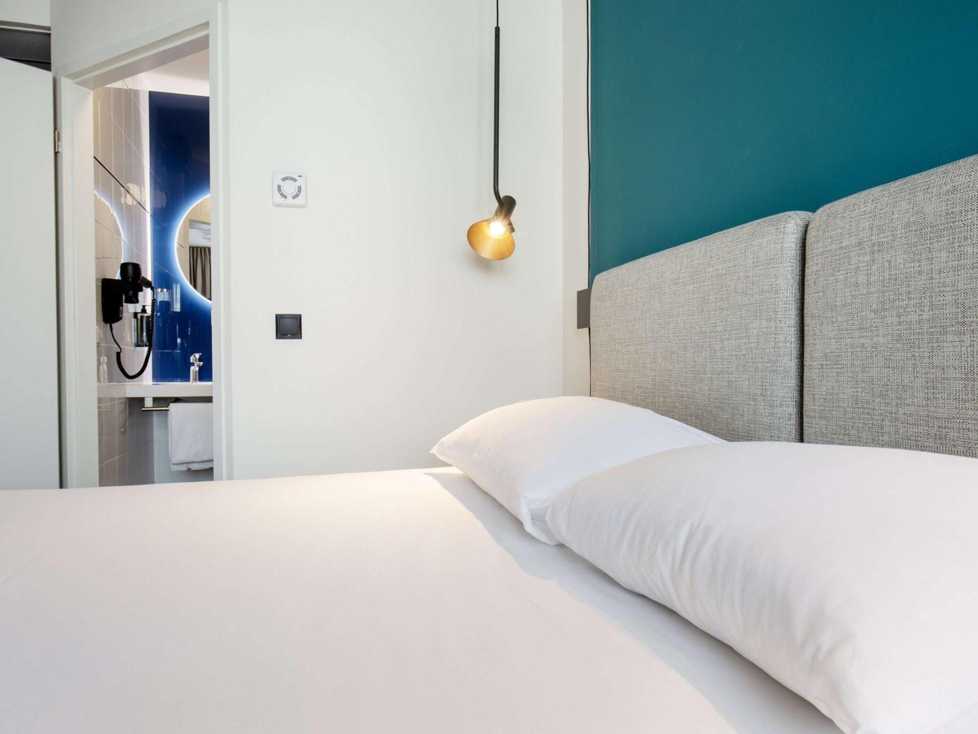 Ibis Warszawa Centrum Esterno foto